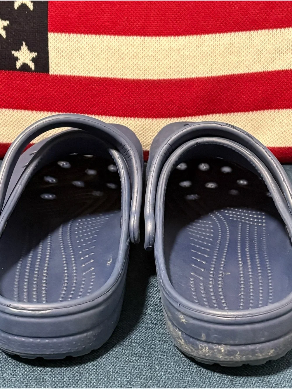CROCS Classic Unisex Slip-On Clog in Navy